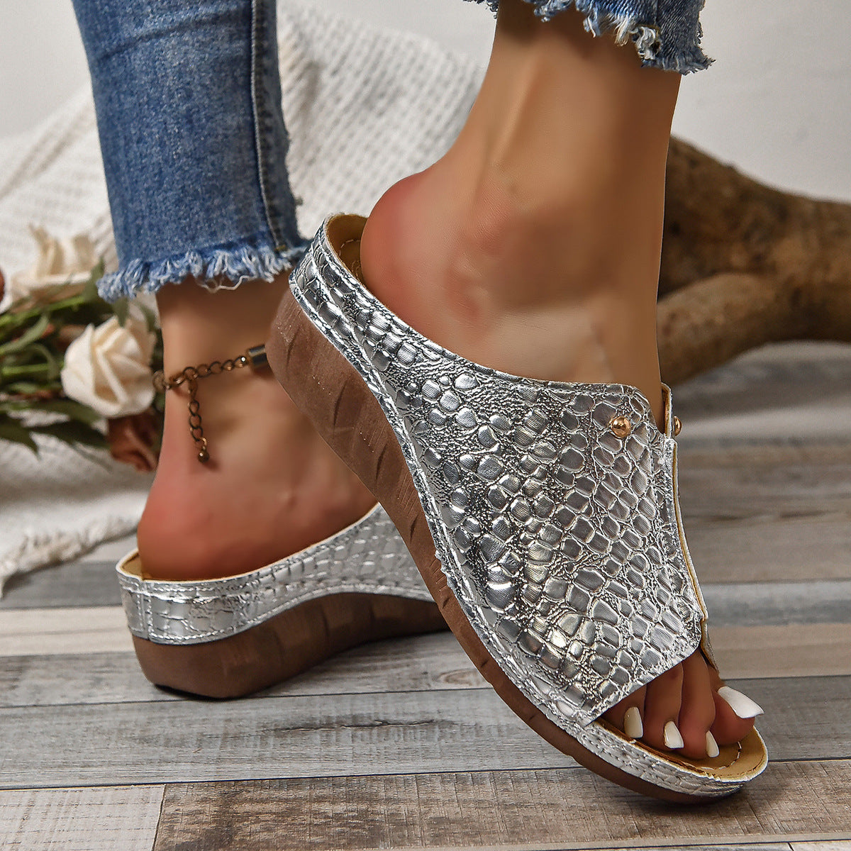 Fashion Crocodile-pattern Wedges Sandals Summer Outdoor Thick-soled Slippers  Shoes For Women