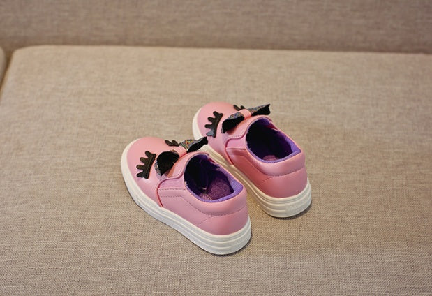 children's shoes